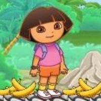 Dora Banana Feeding