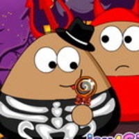 Pou Halloween Slacking